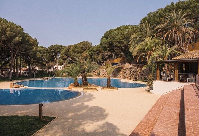 هتل Wecamp Cala Montgó