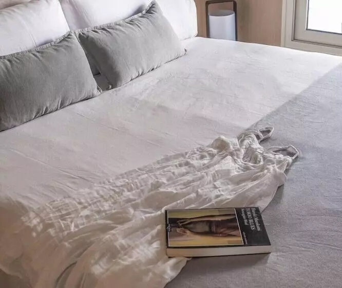 Hotelli Wecamp Cala Montgó