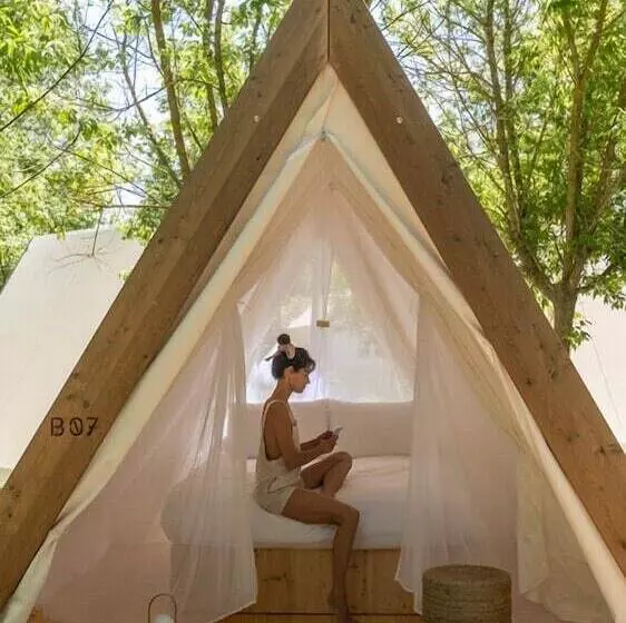 Hotelli Wecamp Cala Montgó