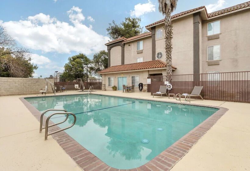 ホテル Best Western Visalia