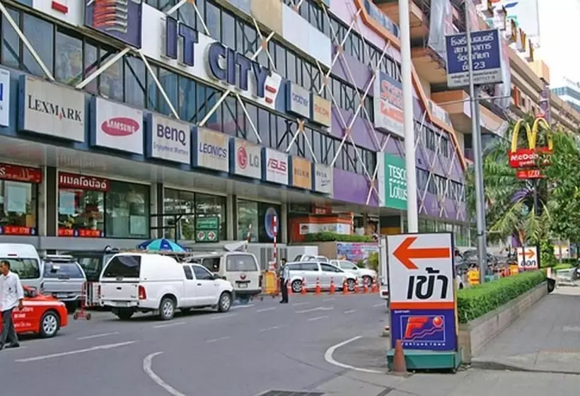 هتل Centric Place