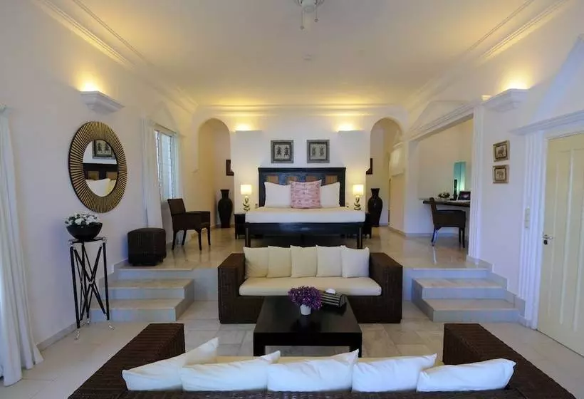 Отель Coco Ocean Resort & Spa