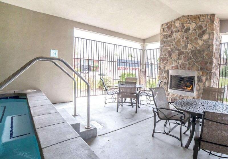 فندق Comfort Inn Downtown