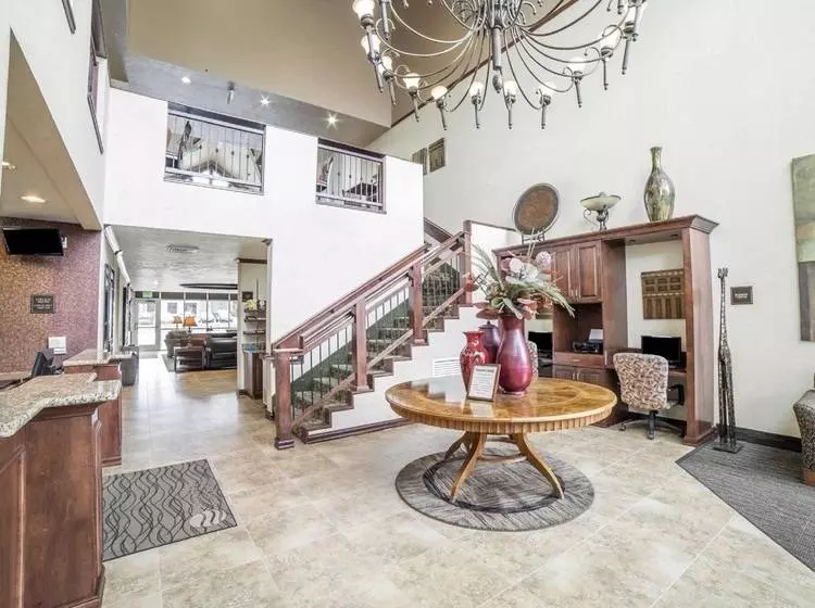 בית מלון כפרי Comfort Inn Downtown