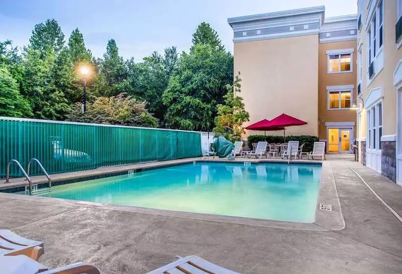 בית מלון כפרי Comfort Suites At Isle Of Palms Connector