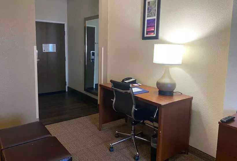 酒店 Comfort Suites Peoria I 74