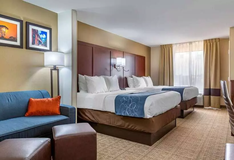 ホテル Comfort Suites Savannah Gateway I95