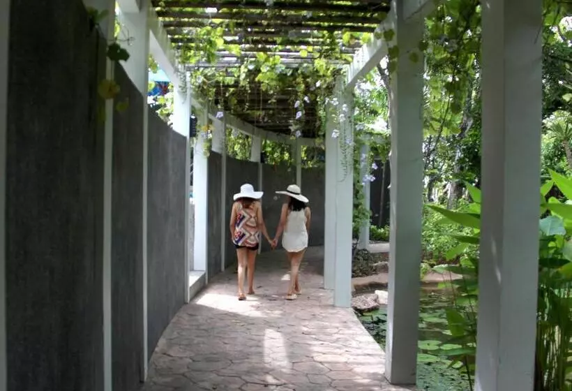 Hotel Deva Beach Resort Samui