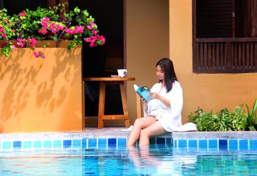 هتل Deva Beach Resort Samui