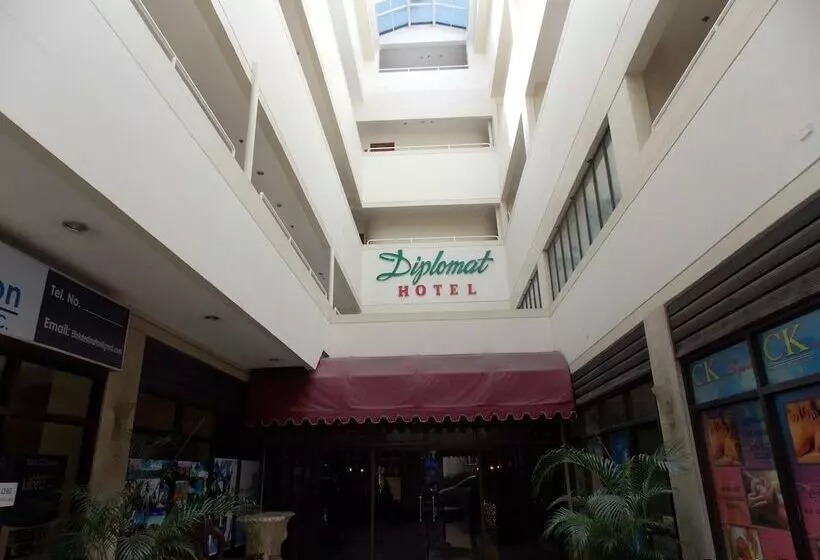 Hotel Diplomat