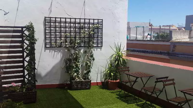 هتل Y Apartamentos Doña Lola