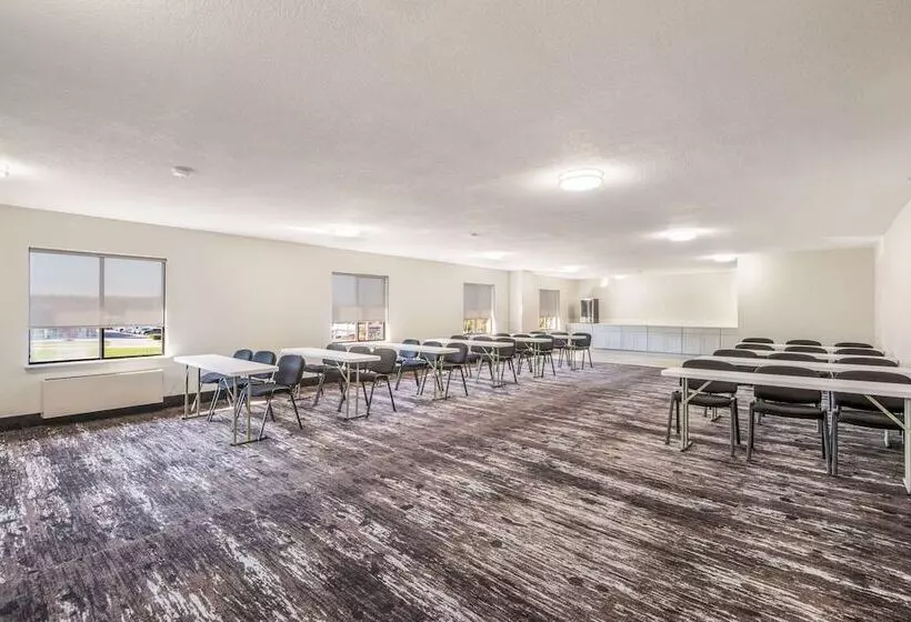 هتل Sonesta Essential Des Moines