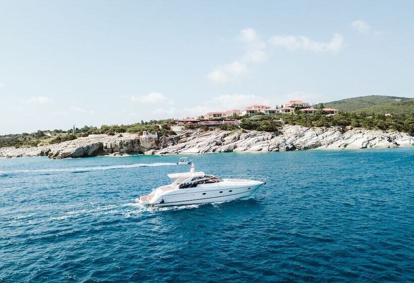 هتل Emelisse Nature Resort