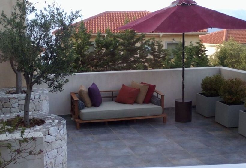 هتل Emelisse Nature Resort