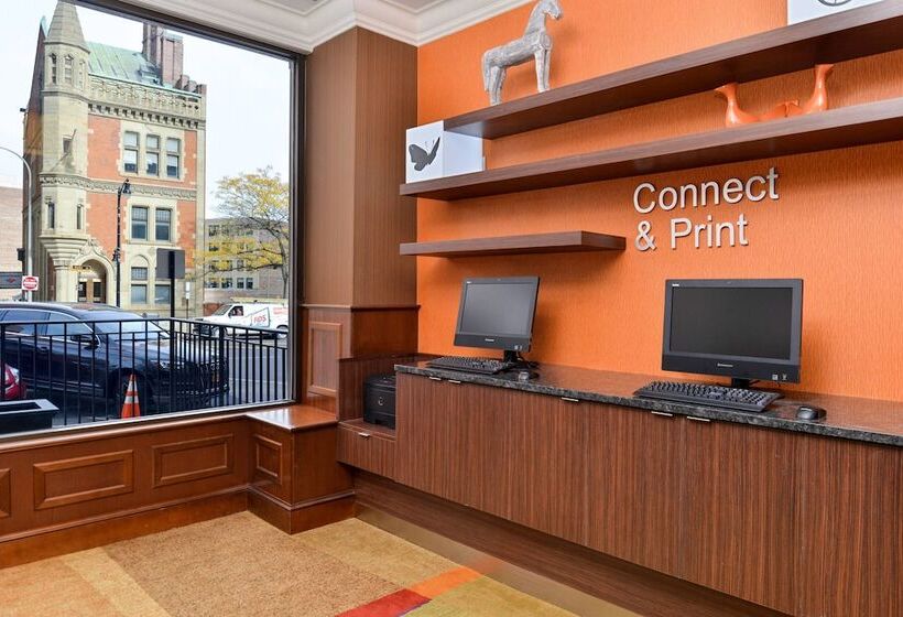 فندق Fairfield Inn & Suites By Marriott Albany Downtown