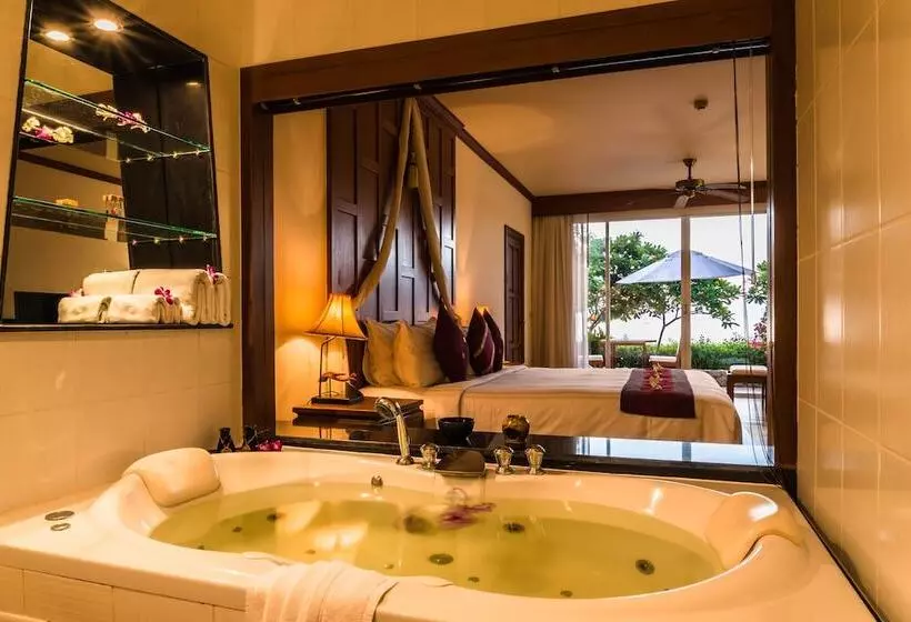 בית מלון כפרי Layalina