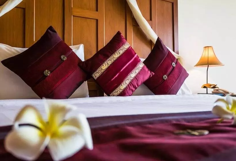 בית מלון כפרי Layalina