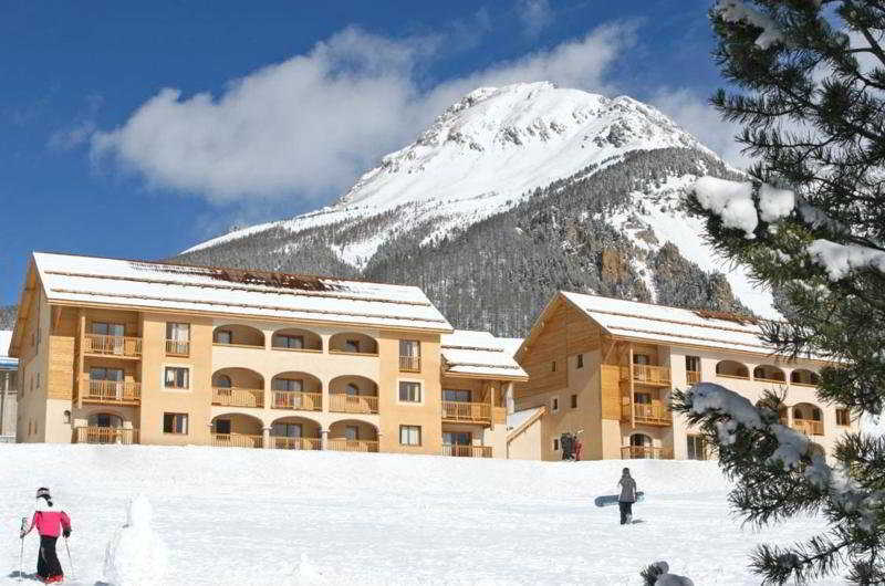 Отель Les Granges D Arvieux