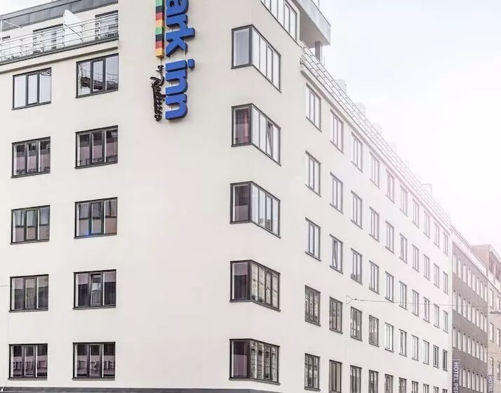 ホテル Radisson Red Oslo City Centre