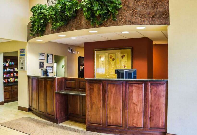 فندق Quality Inn & Suites Airport North