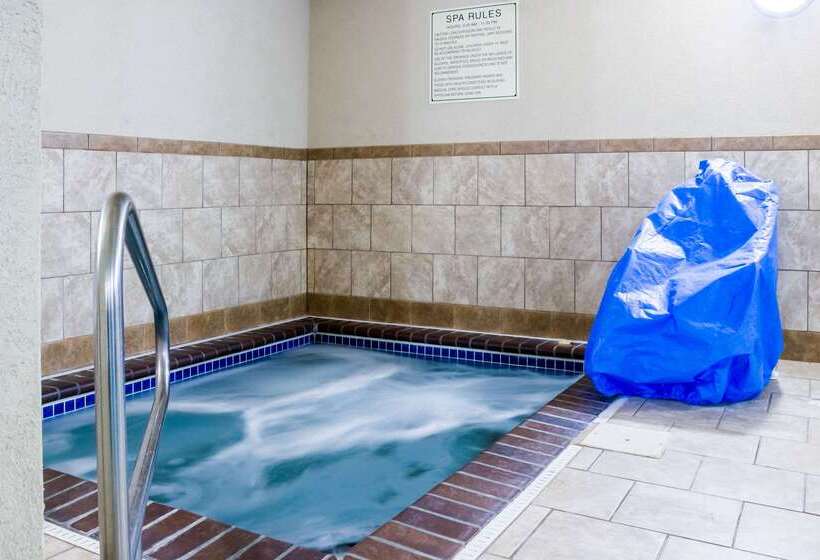 فندق Quality Inn & Suites Airport North