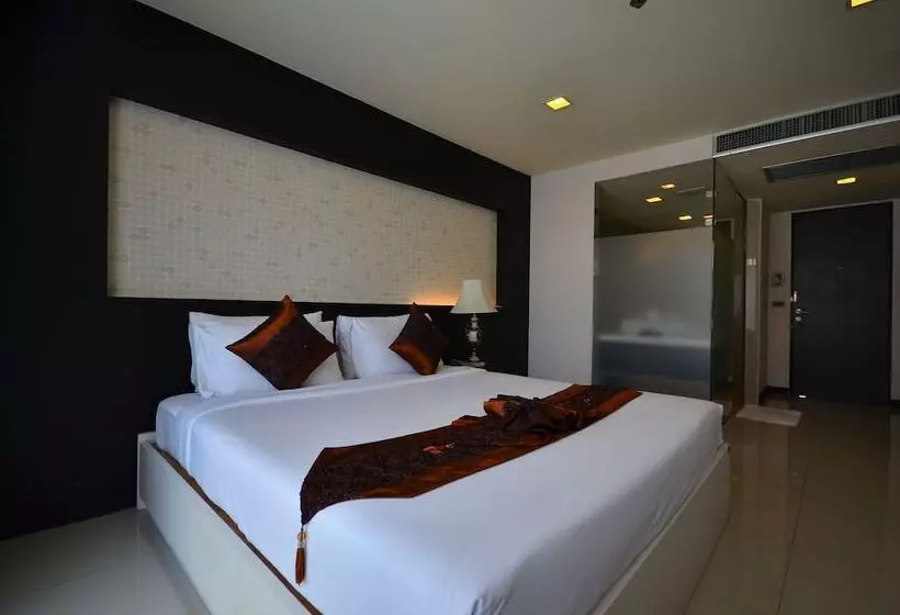 هتل Solace At Srinakarin