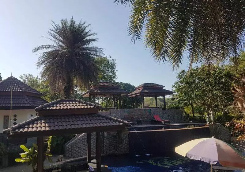 Hotel Thai Modern Resort & Spa Newly Renovated