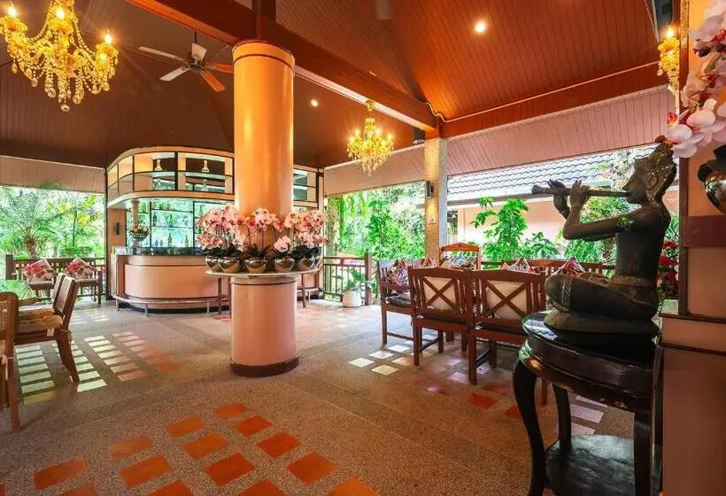 Hotelli Thai Modern Resort & Spa Newly Renovated