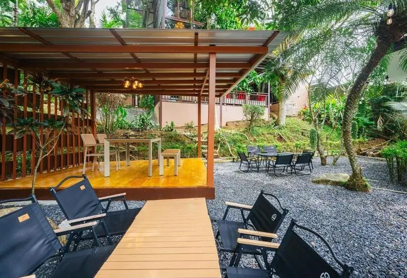 Hotelli Thai Modern Resort & Spa Newly Renovated