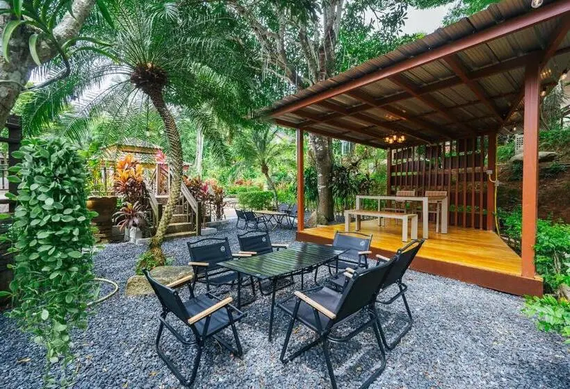 Hotelli Thai Modern Resort & Spa Newly Renovated