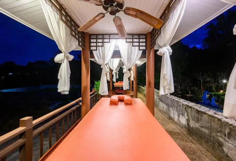 Hotelli Thai Modern Resort & Spa Newly Renovated