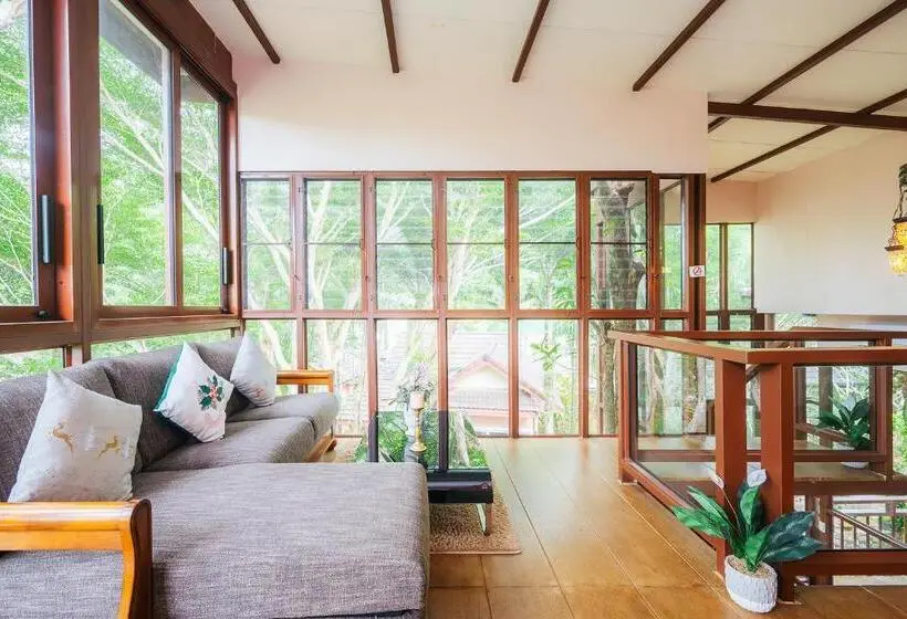 Hotelli Thai Modern Resort & Spa Newly Renovated