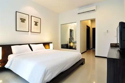 ホテル Two Villas Holiday Oriental Style Nai Harn Beach