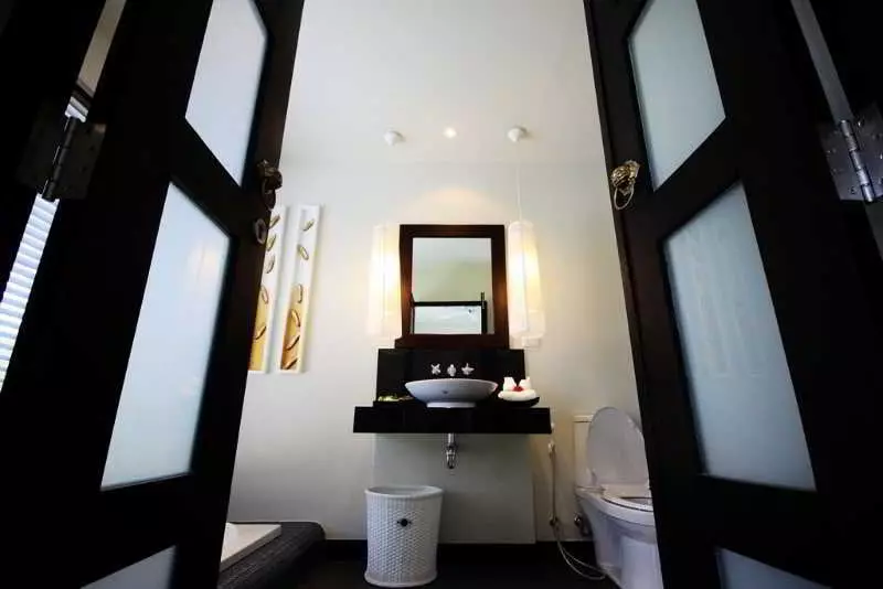 ホテル Two Villas Holiday Oriental Style Nai Harn Beach