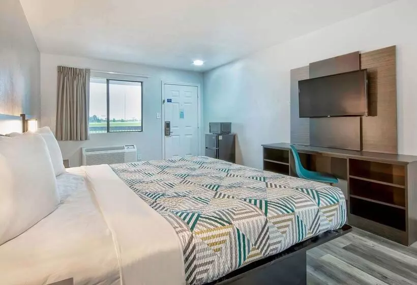 Motel 6 Texarkana, Tx