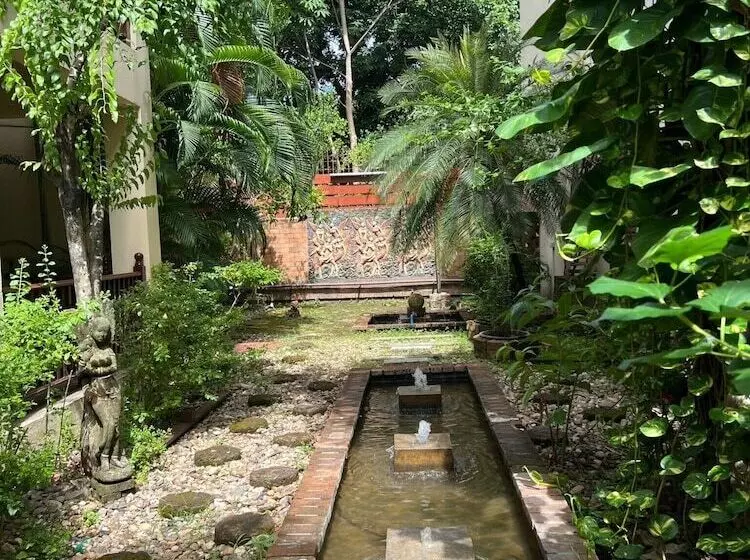 Shewe Wana Suite Resort