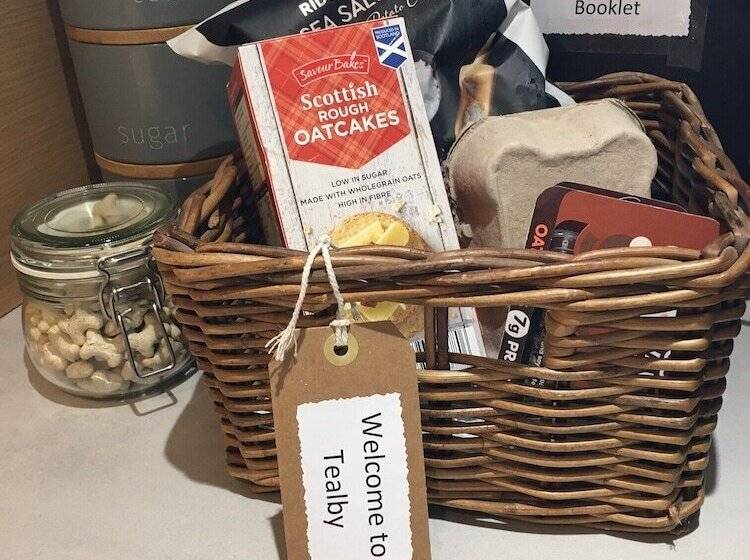 Cosy Lincs Wolds Cottage In Picturesque Tealby