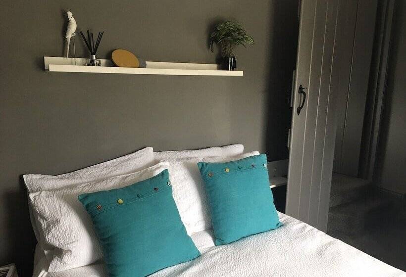 Cosy Lincs Wolds Cottage In Picturesque Tealby