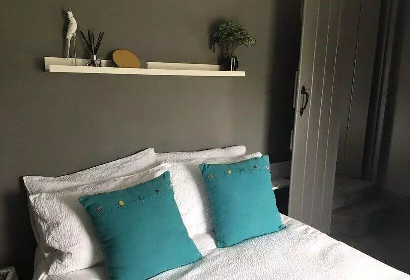 Cosy Lincs Wolds Cottage In Picturesque Tealby