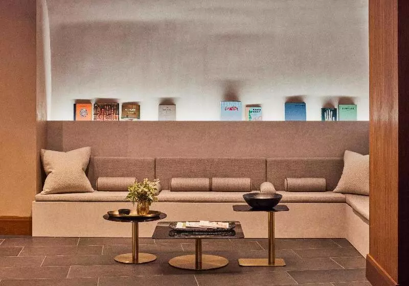 Omni Boston Hotel At The Seaport