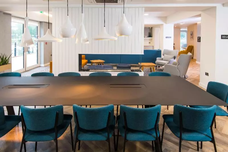 ホテル Staybridge Suites   Cardiff, An Ihg