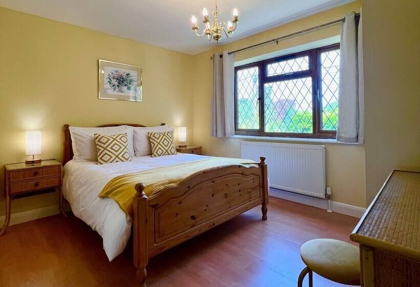 Meadow Rise Guest House