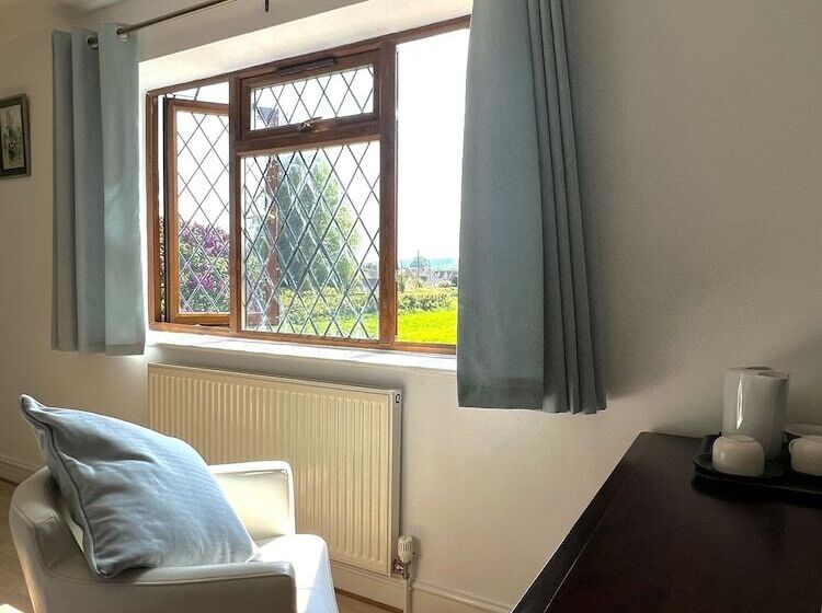 Meadow Rise Guest House