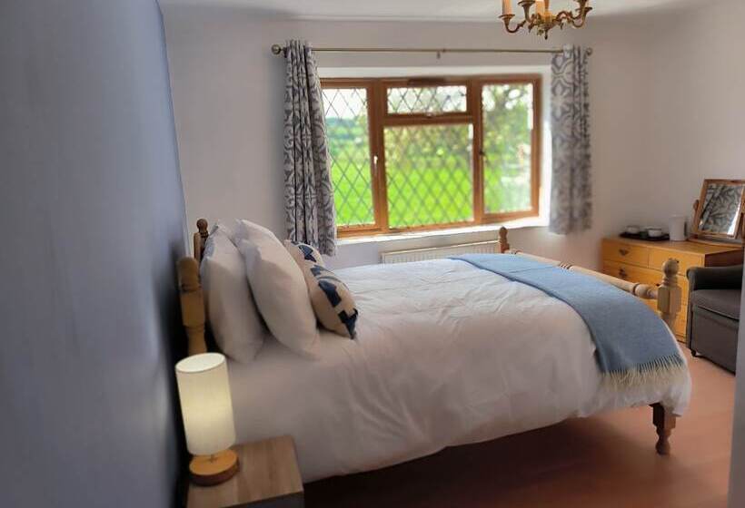 Meadow Rise Guest House