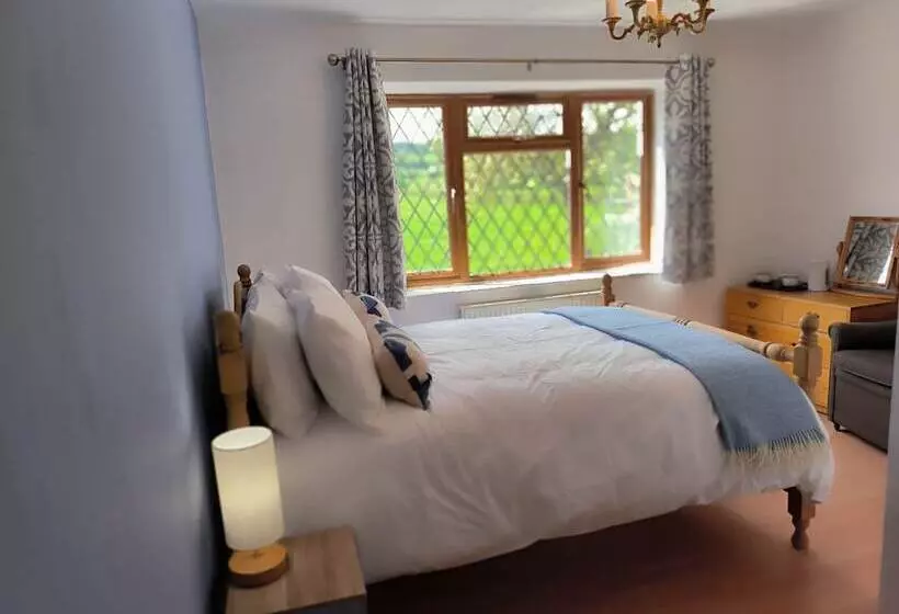 Meadow Rise Guest House