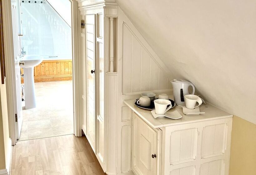 Meadow Rise Guest House