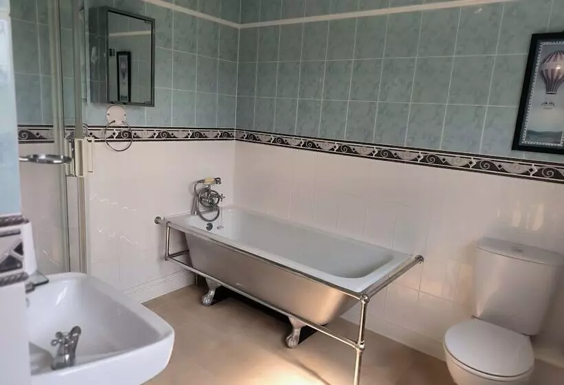 Meadow Rise Guest House