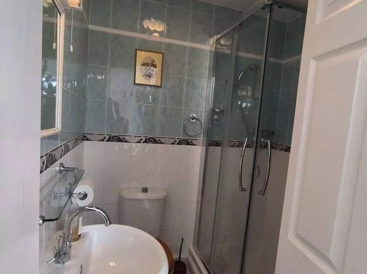 Meadow Rise Guest House