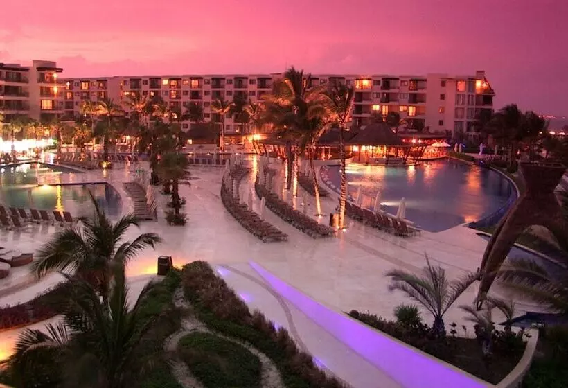 Dreams Riviera Cancun Resort & Spa - All Inclusive