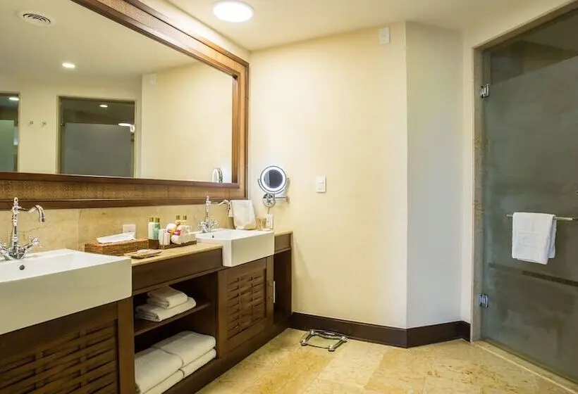 Dreams Riviera Cancun Resort & Spa - All Inclusive